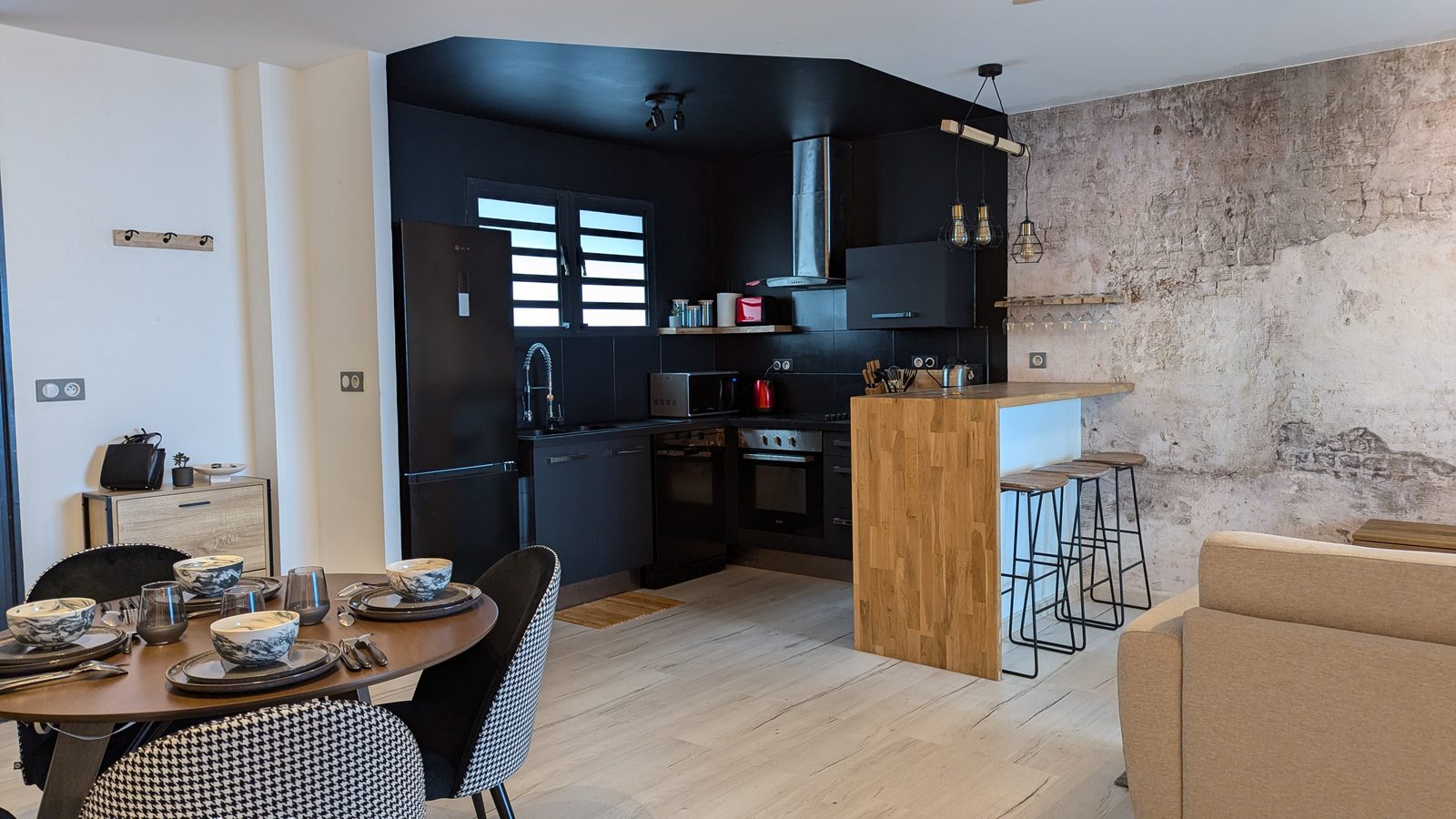 Appartement industriel cocooning — Ameublement & décoration