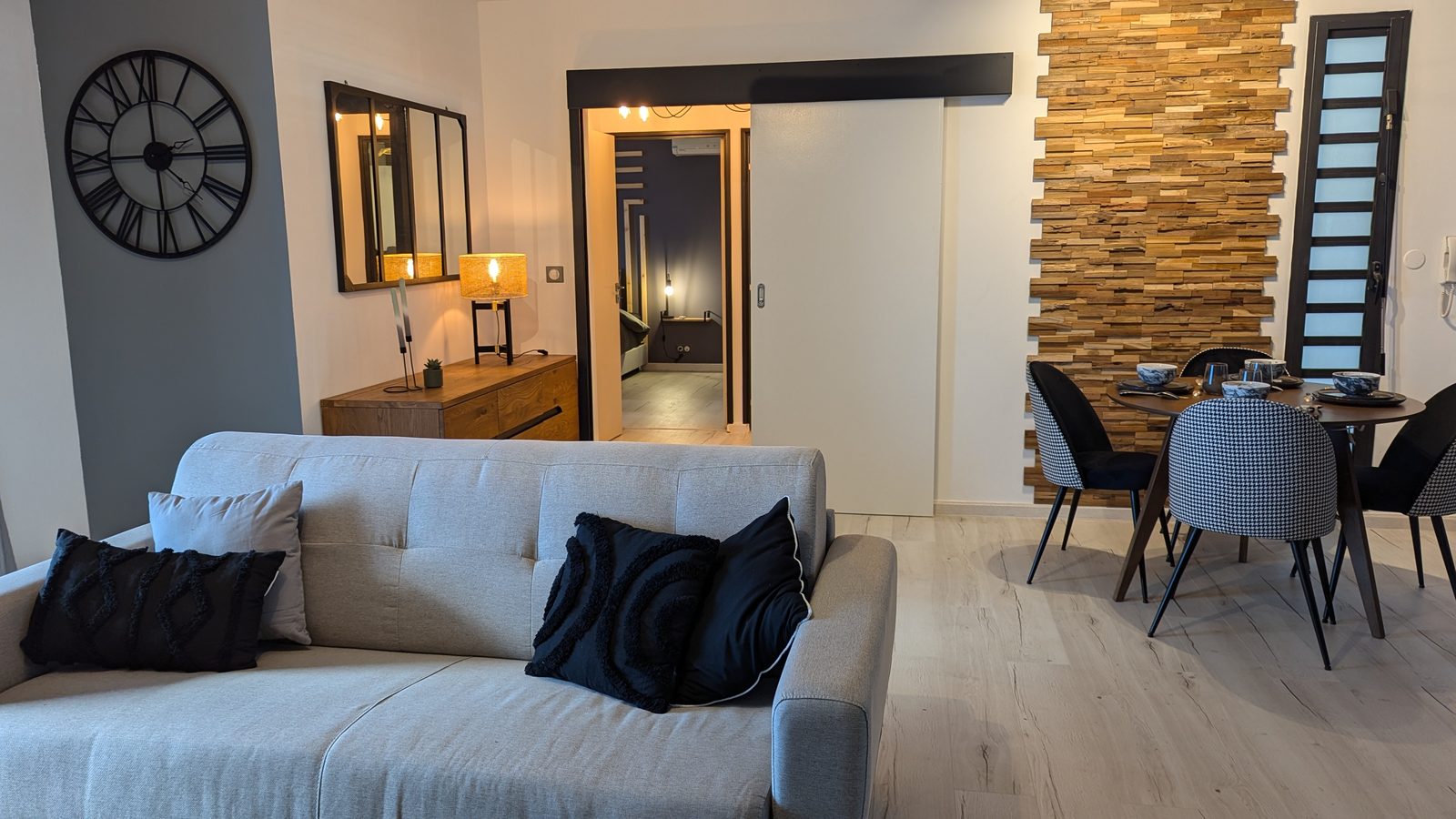 Appartement industriel cocooning — Ameublement & décoration