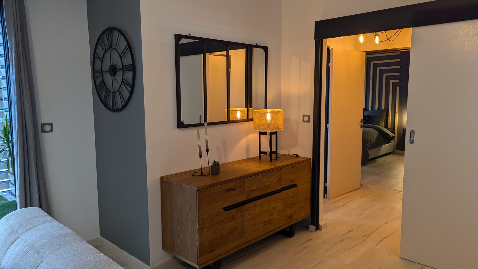 Appartement industriel cocooning — Ameublement & décoration